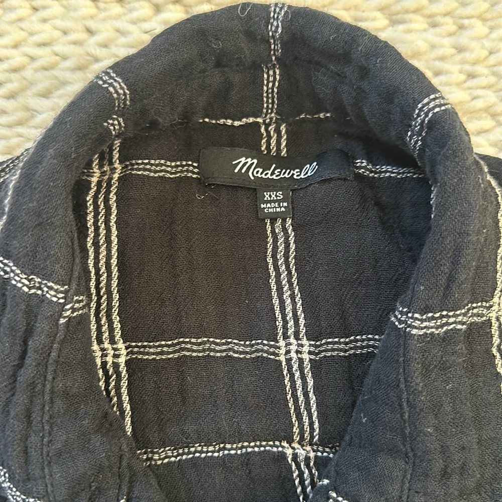 Madewell button down - Picture 2 of 3